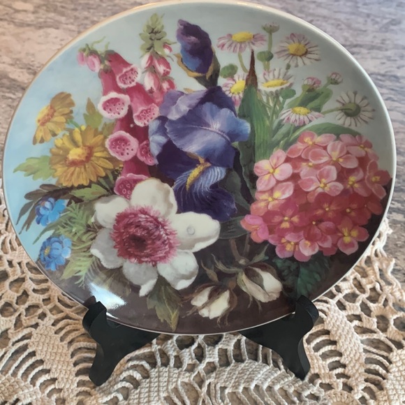 🏷️ 3 for $10 
Passion Flower porcelain Plate - Picture 3 of 5